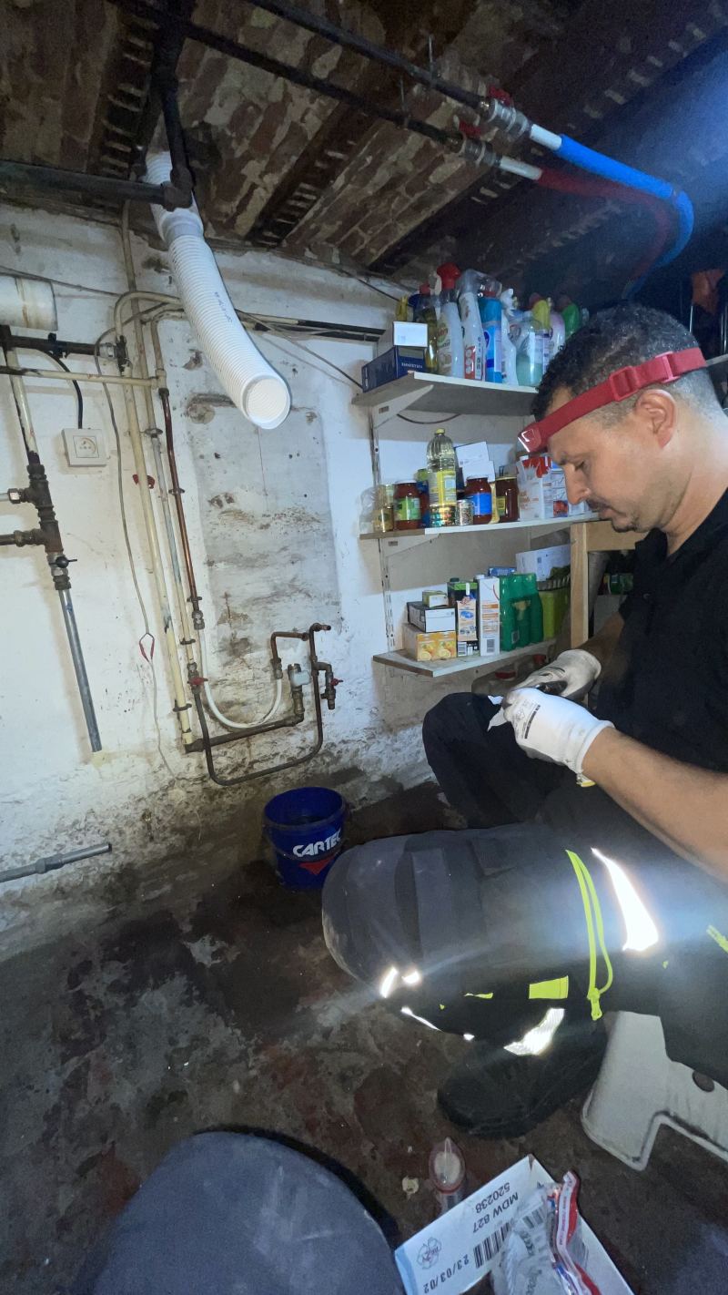 Voor de werken: Montage van een Vaillant ketel